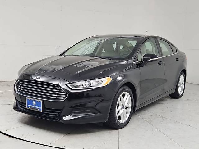 2016 Ford Fusion SE FWD photo