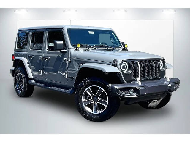 2023 Jeep Wrangler Unlimited Sahara 4WD photo