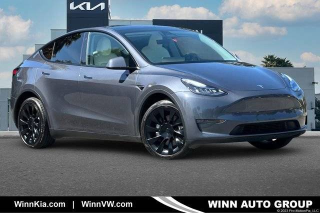 2023 Tesla Model Y Long Range AWD photo