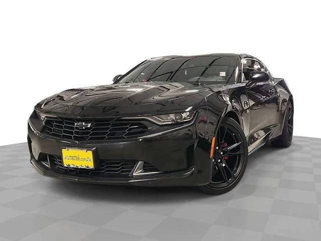 2022 Chevrolet Camaro 1LT RWD photo