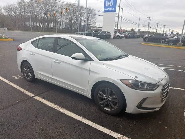 2017 Hyundai Elantra SE FWD photo