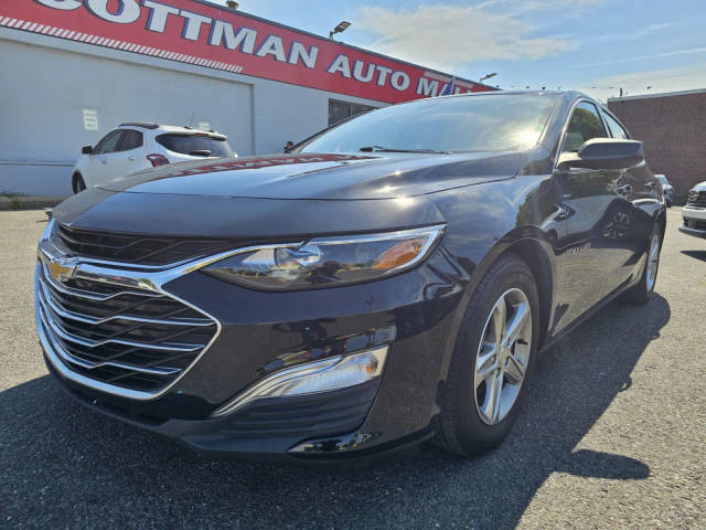 2022 Chevrolet Malibu LS FWD photo