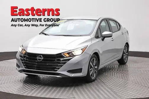 2023 Nissan Versa SV FWD photo