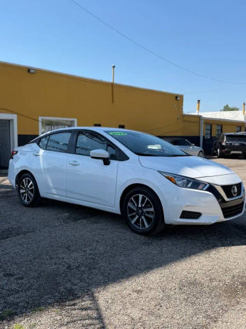 2022 Nissan Versa SV FWD photo
