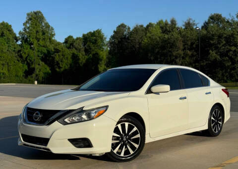 2018 Nissan Altima 2.5 SV FWD photo