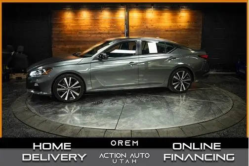 2022 Nissan Altima 2.5 SR FWD photo
