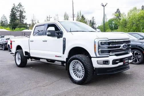 2023 Ford F-350 Super Duty Limited 4WD photo
