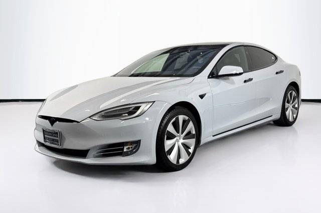 2020 Tesla Model S Long Range Plus AWD photo