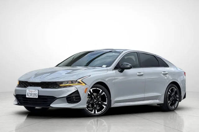 2022 Kia K5 GT-Line FWD photo