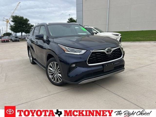 2023 Toyota Highlander Platinum FWD photo