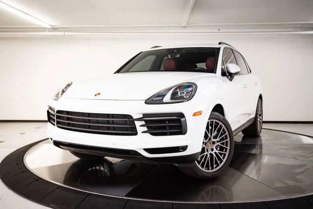 2023 Porsche Cayenne Platinum Edition AWD photo
