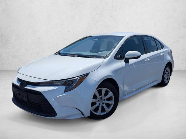 2023 Toyota Corolla LE FWD photo
