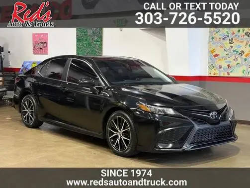 2021 Toyota Camry SE FWD photo