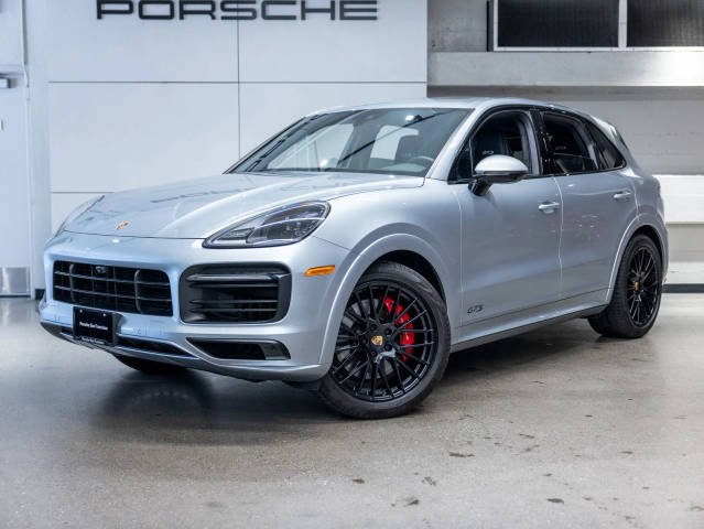 2023 Porsche Cayenne GTS AWD photo