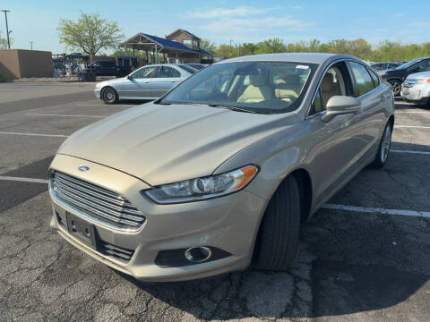 2015 Ford Fusion SE FWD photo