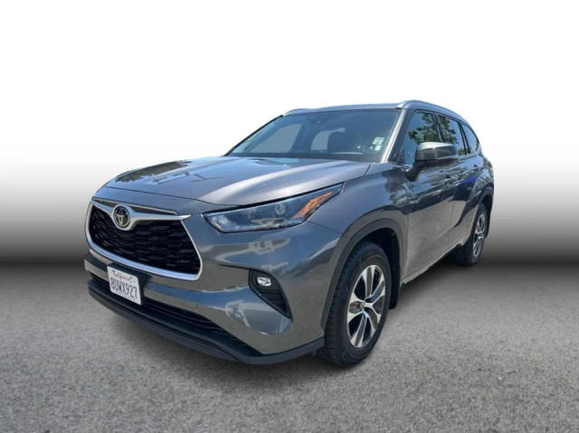 2021 Toyota Highlander XLE AWD photo