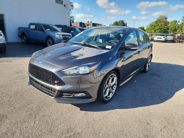 2015 Ford Focus ST FWD photo
