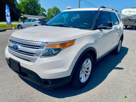 2015 Ford Explorer XLT FWD photo