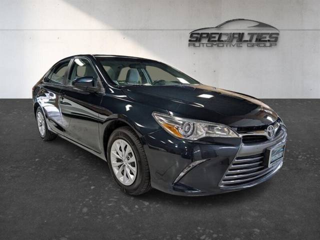 2015 Toyota Camry LE FWD photo