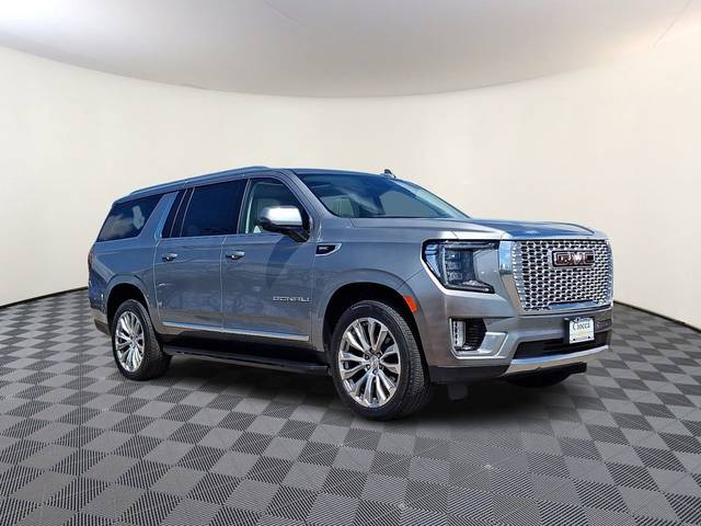 2023 GMC Yukon XL Denali 4WD photo