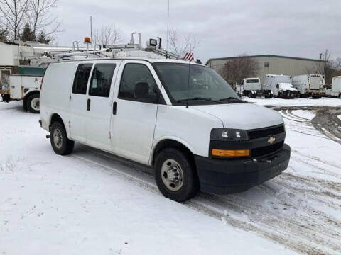 2019 Chevrolet Express Cargo  RWD photo