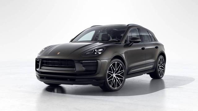 2022 Porsche Macan  AWD photo