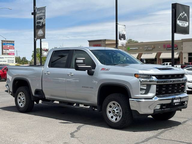 2021 Chevrolet Silverado 2500HD LT 4WD photo