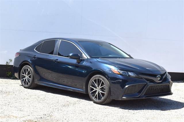 2021 Toyota Camry SE FWD photo