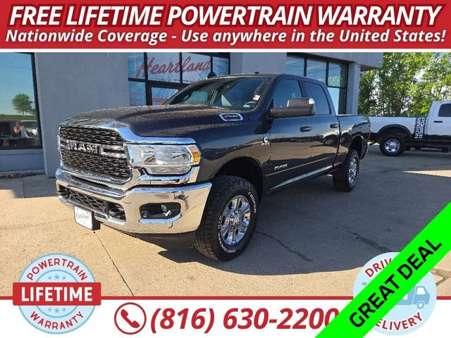 2022 Ram 2500 Big Horn 4WD photo