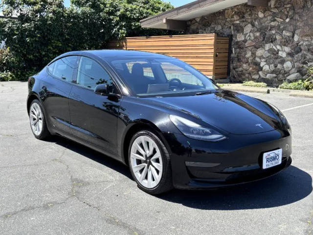 2022 Tesla Model 3  RWD photo
