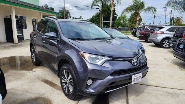 2016 Toyota RAV4 XLE FWD photo