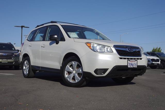 2015 Subaru Forester 2.5i AWD photo