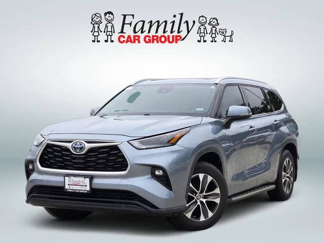 2022 Toyota Highlander Hybrid XLE FWD photo