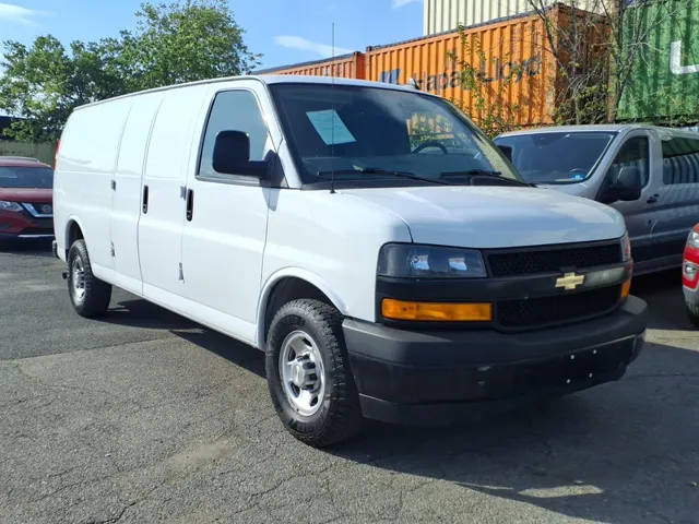 2018 Chevrolet Express Cargo  RWD photo