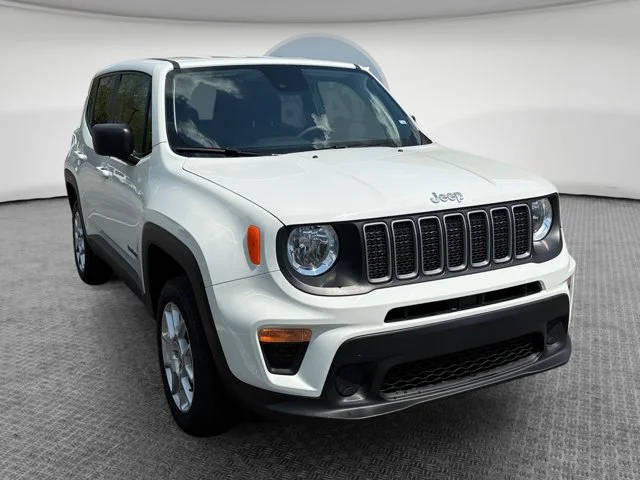 2023 Jeep Renegade Latitude 4WD photo