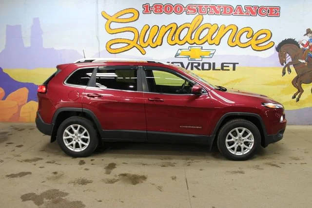 2017 Jeep Cherokee Latitude 4WD photo