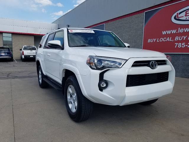 2023 Toyota 4Runner SR5 Premium 4WD photo