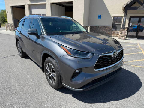 2021 Toyota Highlander XLE AWD photo