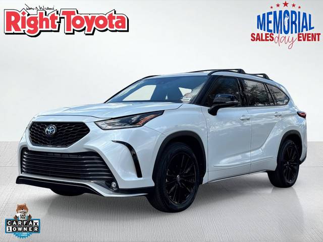 2023 Toyota Highlander XSE FWD photo