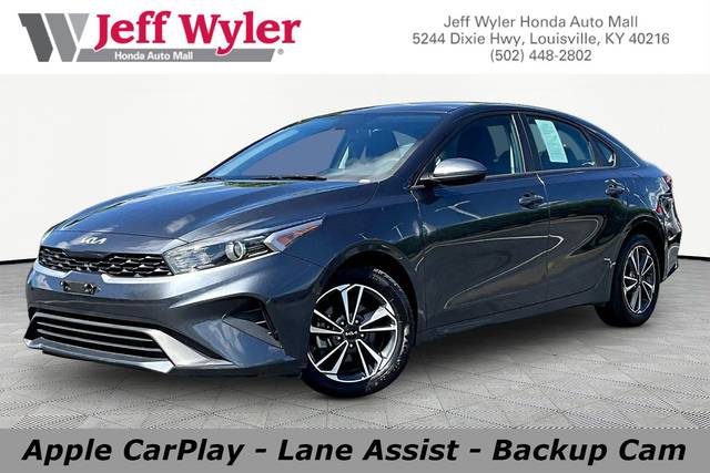 2023 Kia Forte LXS FWD photo
