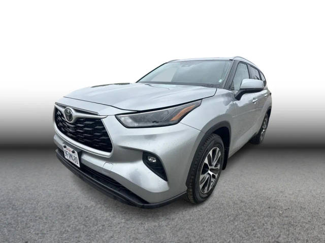 2023 Toyota Highlander XLE AWD photo