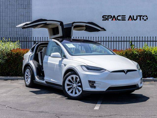 2018 Tesla Model X 75D AWD photo