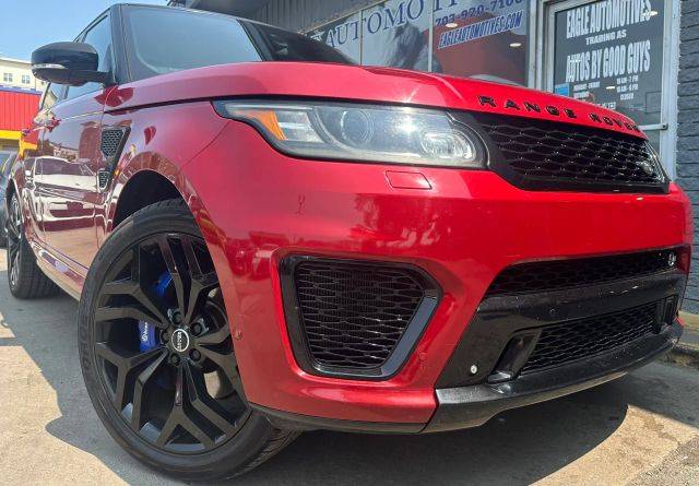 2015 Land Rover Range Rover Sport SVR 4WD photo
