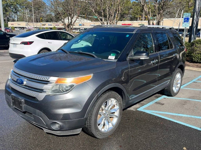 2015 Ford Explorer XLT 4WD photo