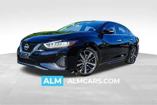 2023 Nissan  SL FWD photo