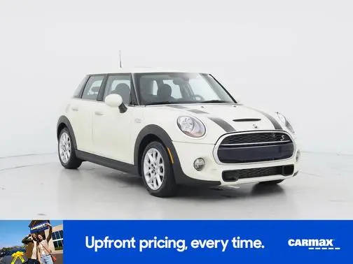 2015 MINI Hardtop 4 Door S FWD photo
