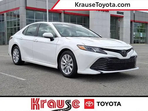 2018 Toyota Camry LE FWD photo