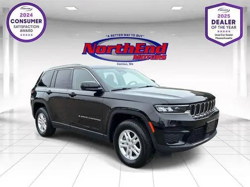2022 Jeep Grand Cherokee Laredo 4WD photo