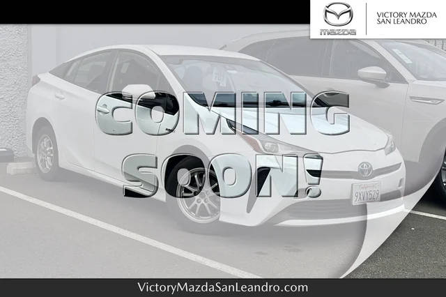 2022 Toyota Prius L Eco FWD photo