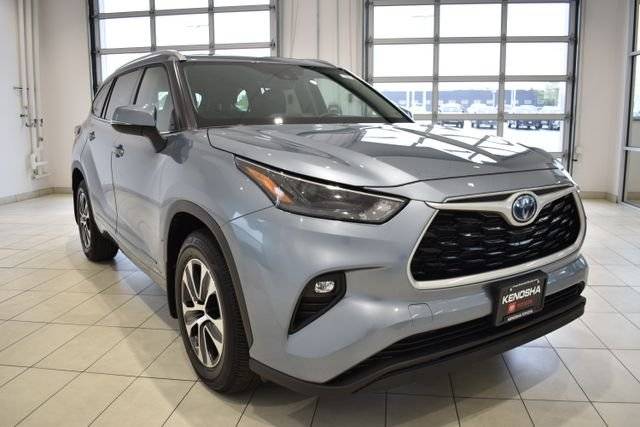 2022 Toyota Highlander Hybrid XLE AWD photo